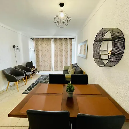 Delta Muga 2 - Apartamento En Primera Linea De Mar Con Vistas Al Mar Y Al Rio - Centro - Playa Apartment