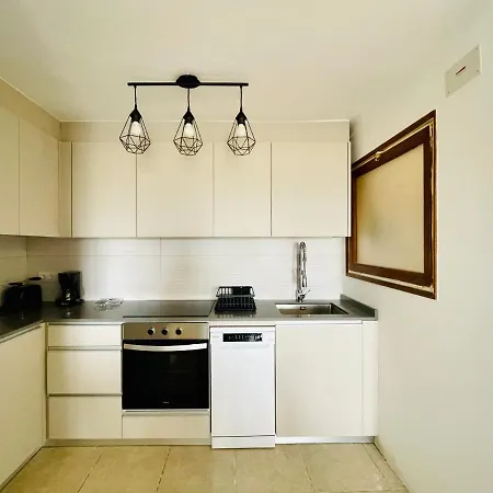 Delta Muga 2 - Apartamento En Primera Linea De Mar Con Vistas Al Mar Y Al Rio - Centro - Playa Apartment
